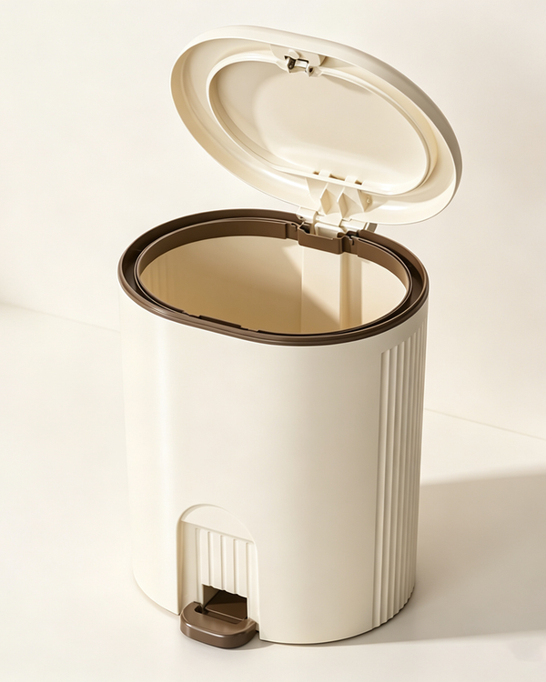 Cream-Style Pedal Trash Can with Lid