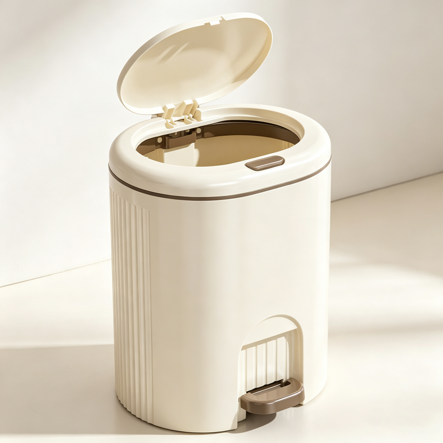 Cream-Style Pedal Trash Can with Lid